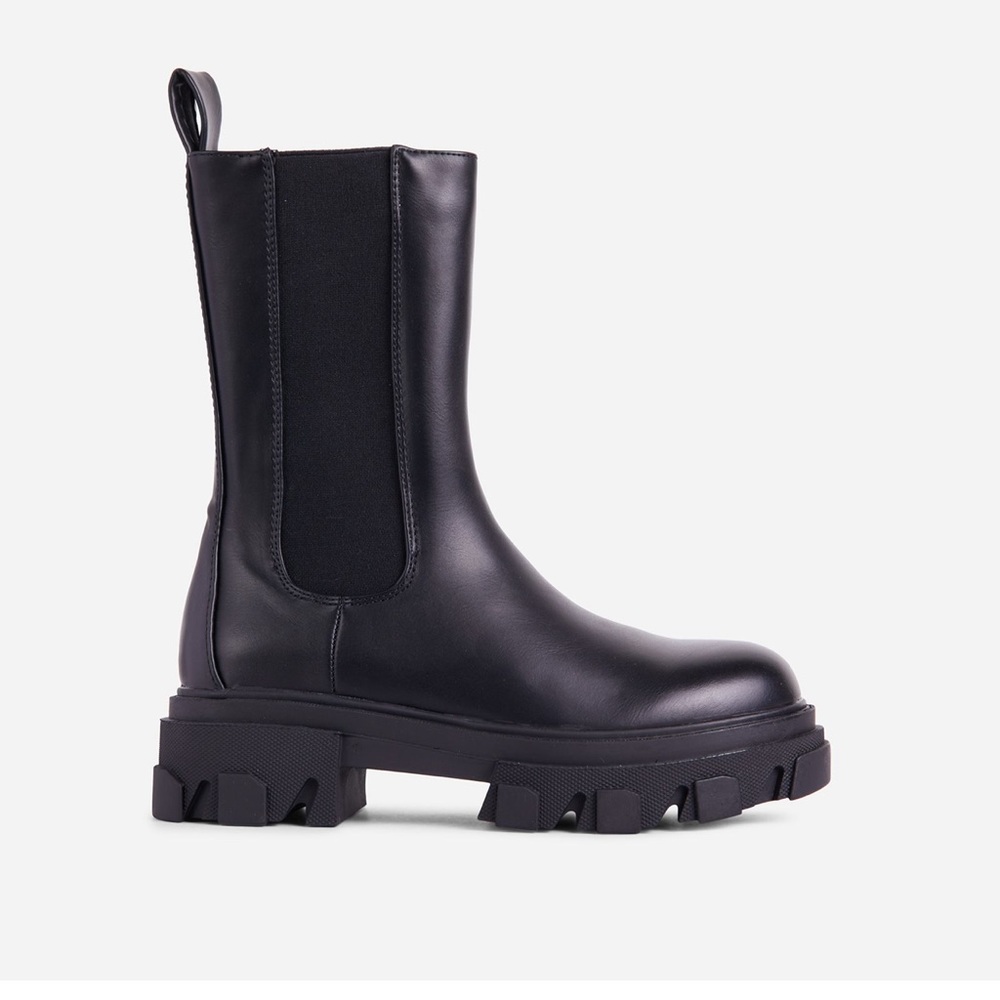 STEELE CHUNKY SOLE ANKLE BIKER BOOT IN BLACK FAUX LEATHER